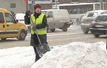Областное Правительство научит коммунальщиков убирать снег