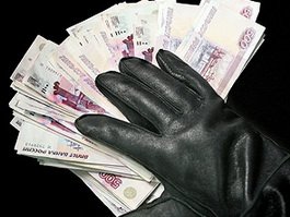Двое жителей Гусева присвоили денежные средства на сумму 140 029 рублей