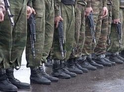 Избивший солдатов в военной части Гусева офицер получил 3 года условно