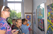 В музее Гусева открыта выставка работ учащихся отделения изобразительного искусства ДШИ
