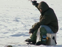 Зимняя рыбалка закончилась трагически для любителя подледного лова из Гусевского района