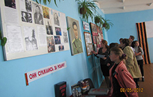 В Дубровском ДК прошла литературно – музыкальная программа «Песни, рожденные войной»