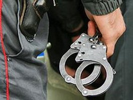 В Гусеве сотрудники полиции задержали подозреваемого в грабеже