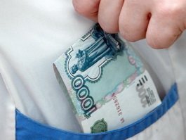 Терапевта Гусевской больницы поймали на взятке в 1000 рублей