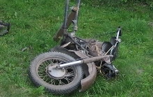 В Гусеве столкнулись мотоцикл «Урал» и автомобиль «Мерседес», водитель мотоцикла погиб на месте
