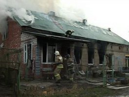 В Гусевском районе пожарные «отбили» у огня хутор