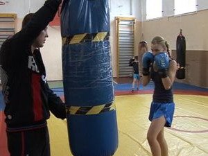 Школьница из Гусева стала чемпионкой России по тайскому боксу