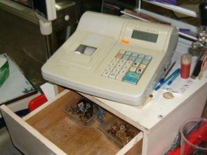 В Гусеве оперативники раскрыли кражу крупной суммы денег из офиса