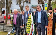 Делегация из Гусева посетила в  Польше и Литве захоронения воинов, погибших во Второй Мировой войне