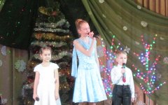Среди школ муниципалитета прошёл Рождественский фестиваль «Сияние звезды»