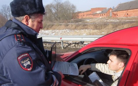 «Встречная полоса»: В Гусевском районе инспекторы ГИБДД напомнили водителям о правилах безопасности при обгоне