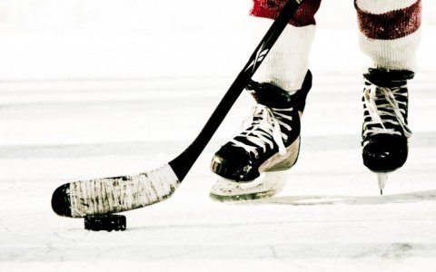 Хоккеисты из Санкт-Петербурга будут тренироваться в Гусеве