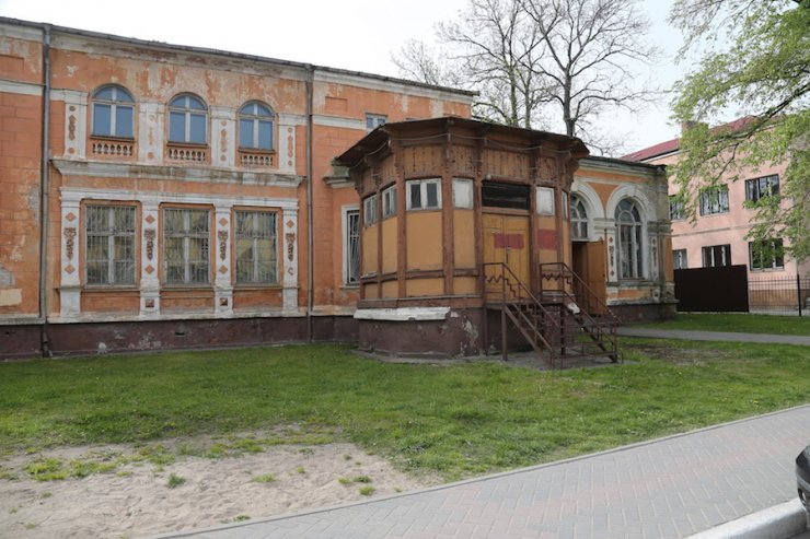 Алиханов пообещал помочь получить финансирование на ремонт бывшего офицерского казино