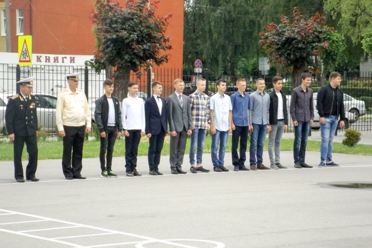 В Гусевском кадетском корпусе состоялся первый выпуск 9-классников