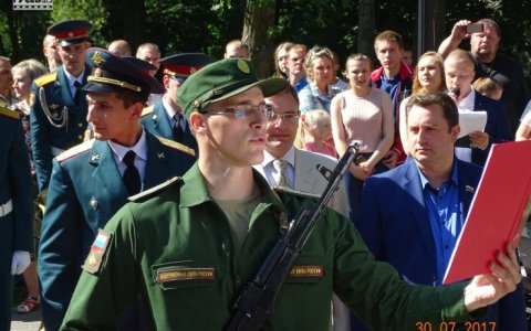 Новобранцы Гусевского военного гарнизона приняли присягу