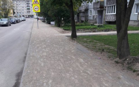 Завершен ремонт тротуара нечетной стороны переулка Павлова