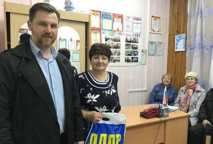 Представитель ЛДПР посетил Всероссийское общество слепых в Гусеве