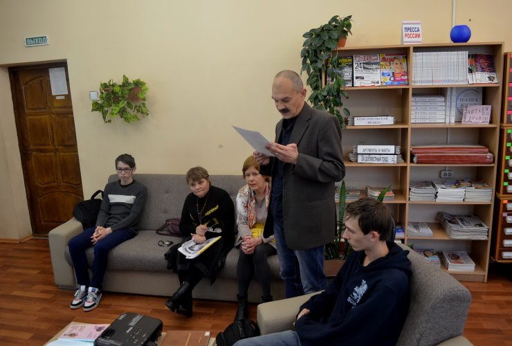 В Центральной библиотеке состоялось очередное заседание литературного объединения «Гусев-ЛИТО»