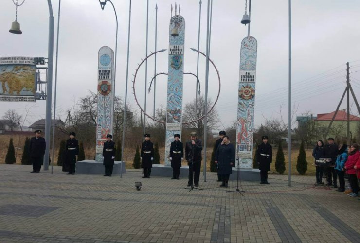 В поселке Михайлово почтили память тех, кто погиб, исполняя свой воинский долг за пределами Родины
