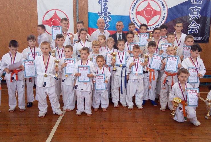 Гусевские каратисты приняли участие в открытом турнире Краснознаменского округа