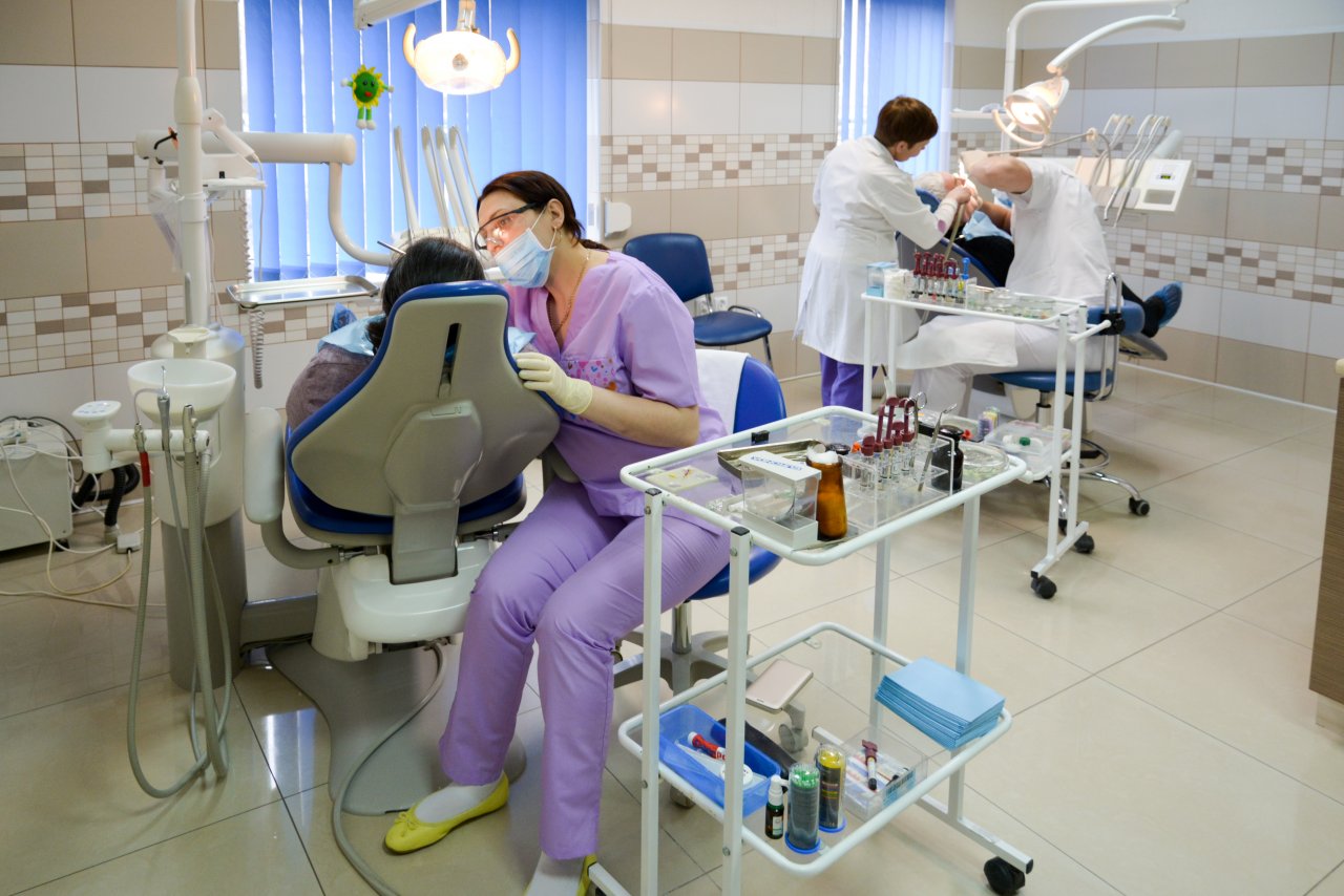Стоматология гусев. Стоматологическая клиника. Зубная клиника. Тольятти стоматологическая клиника. Зубная больница.