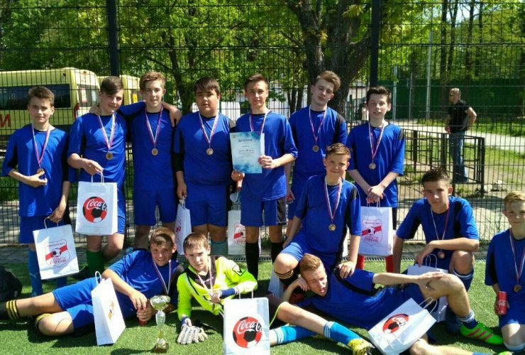 Футбольная команда школы № 1 заняла третье место на областном турнире «Кожаный мяч»