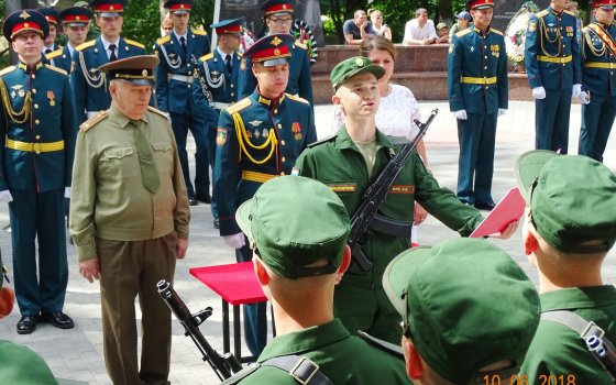 В канун Дня России 32 новобранца Гусевского гарнизона приняли военную присягу
