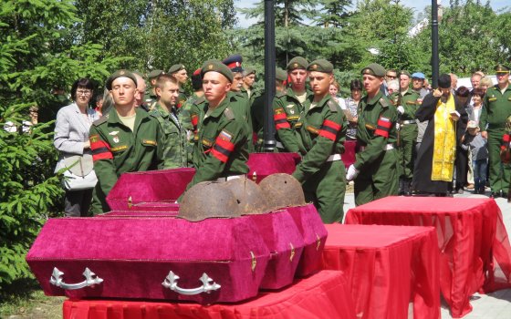 Сегодня в Гусевском округе прошла церемония перезахоронения останков воинов РККА