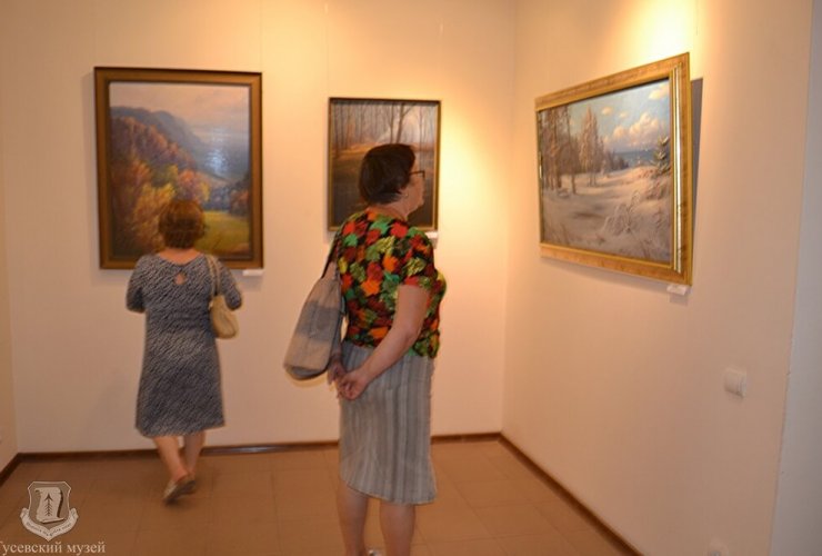 В городском музее открылась выставка художника Владимира Островянского «И дюны, и залив, и лес…»