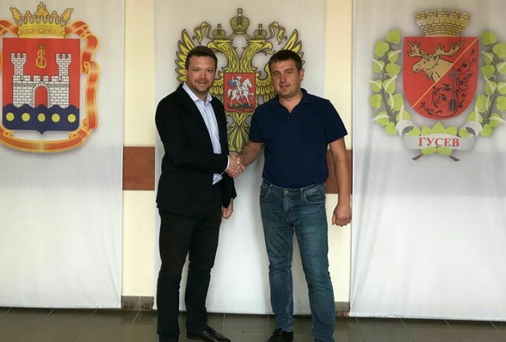 Гусев посетил руководитель Представительства Правительства области при Правительстве РФ Денис Салий
