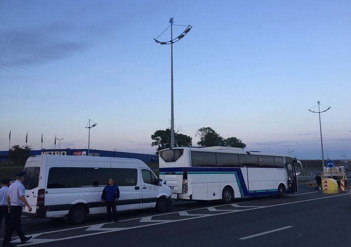 В Калининграде столкнулись рейсовый автобус до Гусева и маршрутка