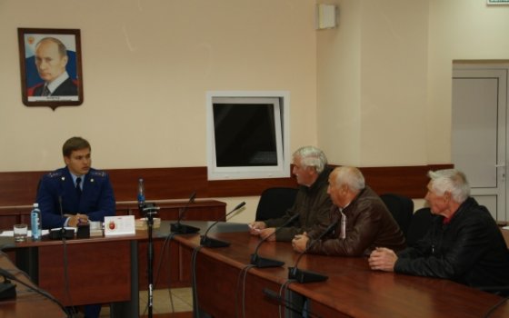 Старший помощник Гусевского прокурора провёл приём граждан
