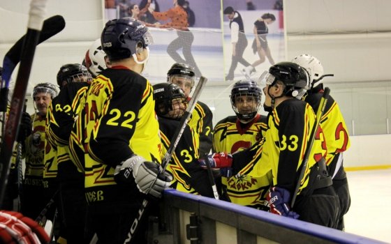 30 октября рамках областного чемпионата по хоккею в ФОКе сразятся «Ледокол» и «Черняховские медведи»