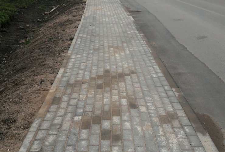 В поселке Фурманово обустроен новый тротуар