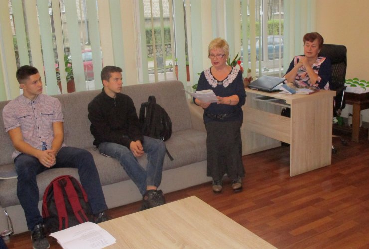 В Центральной библиотеке прошла очередная встреча членов литературного объединения «Гусев-ЛИТО»