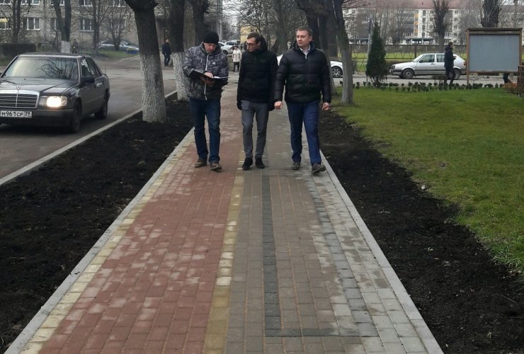 В рамках программы конкретных дел завершился ремонт тротуара по улице Профсоюзной