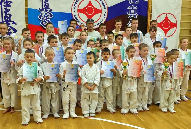 В школе № 3 прошёл открытый турнир по каратэ-до среди детей, юношей и девушек