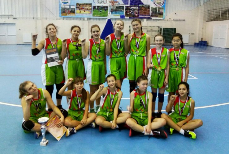 Баскетбольная команда школы № 5 заняла первое место на областных соревнованиях в Немане