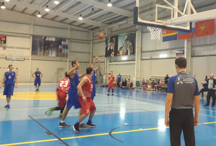 Гусевские баскетболисты обыграли команду из города Гурьевска со счётом 88:61