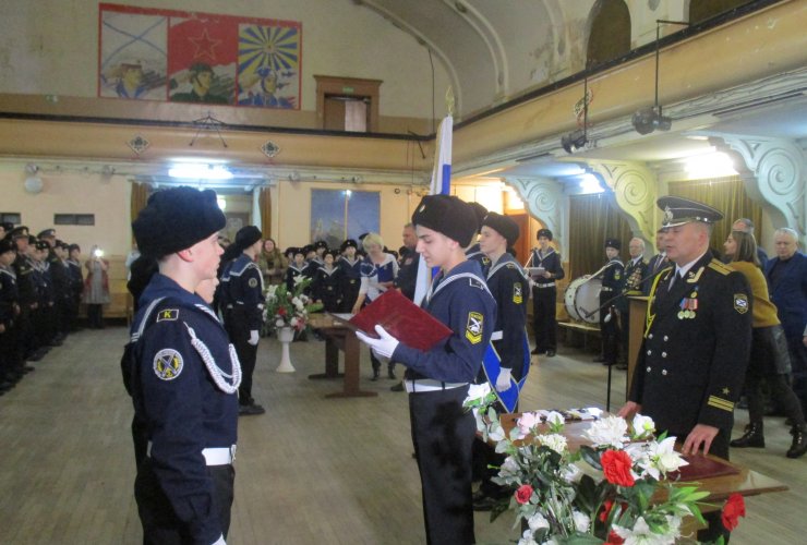 Гусевские кадеты приняли торжественную присягу