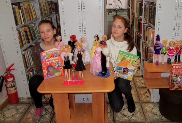 В Лермонтовской библиотеке подарили вторую жизнь старым куклам
