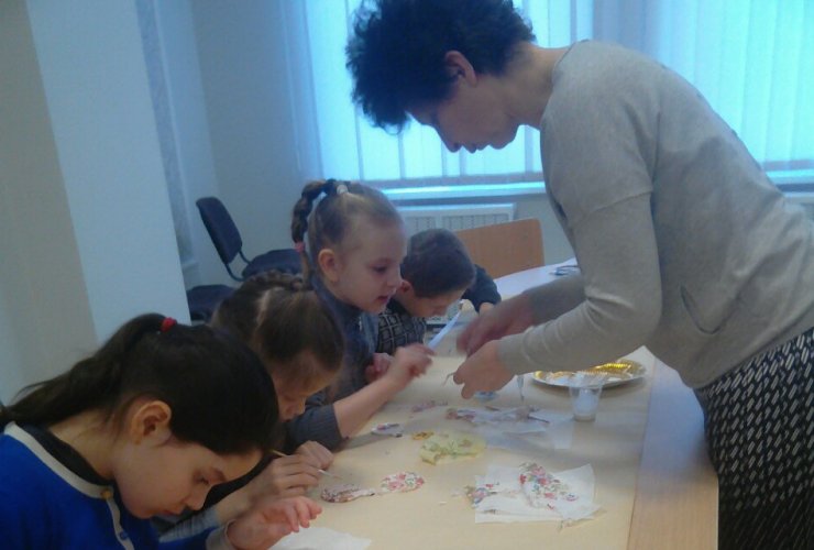 В рамках сетевого взаимодействия педагоги ДЮЦ провели мастер-класс для учеников Калининской школы