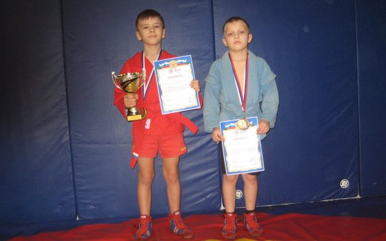 Гусевцы привезли две медали с соревнований «Открытый день самбо», проходивших в Калининграде