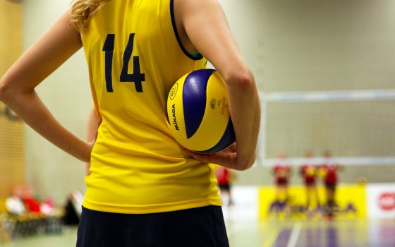 Гусевские женская и мужская команды по волейболу одержали победы в рамках областного чемпионата