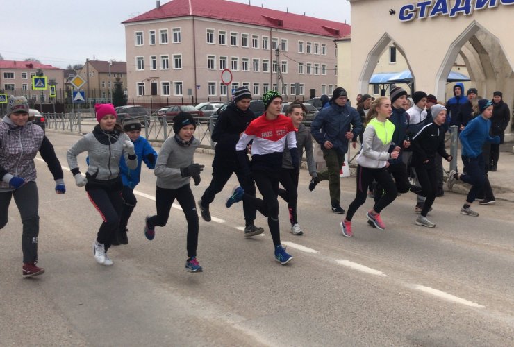 Фракция ЛДПР поддержала легкоатлетический пробег, посвященный «Дню защитника отечества»