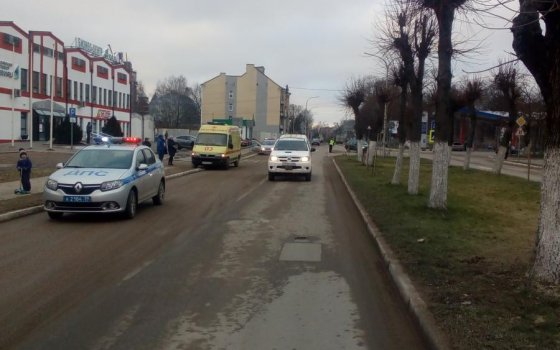 На проспекте Ленина на пешеходном переходе водитель автомобиля «Тойота» сбил 54-летнюю женщину