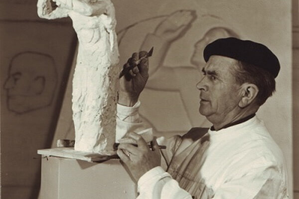 В Гусевском музее откроется выставка из собрания Дома-музея немецкого скульптора Германа Брахерта