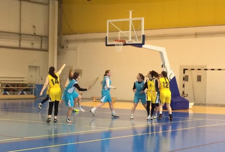 Гусевские баскетболистки взяли второе место на зональном этапе областной спартакиады