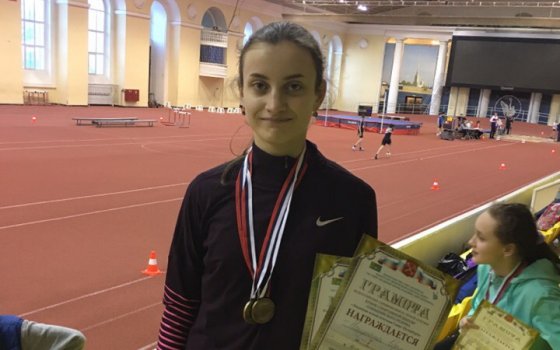 Школьница из Гусева заняла два первых места на соревнованиях по легкой атлетике в Санкт-Петербурге