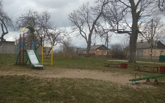 В посёлке Красногорское привели в порядок детскую площадку